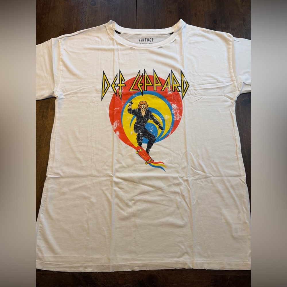 Def Leppard Vintage Canvas White Graphic Tee